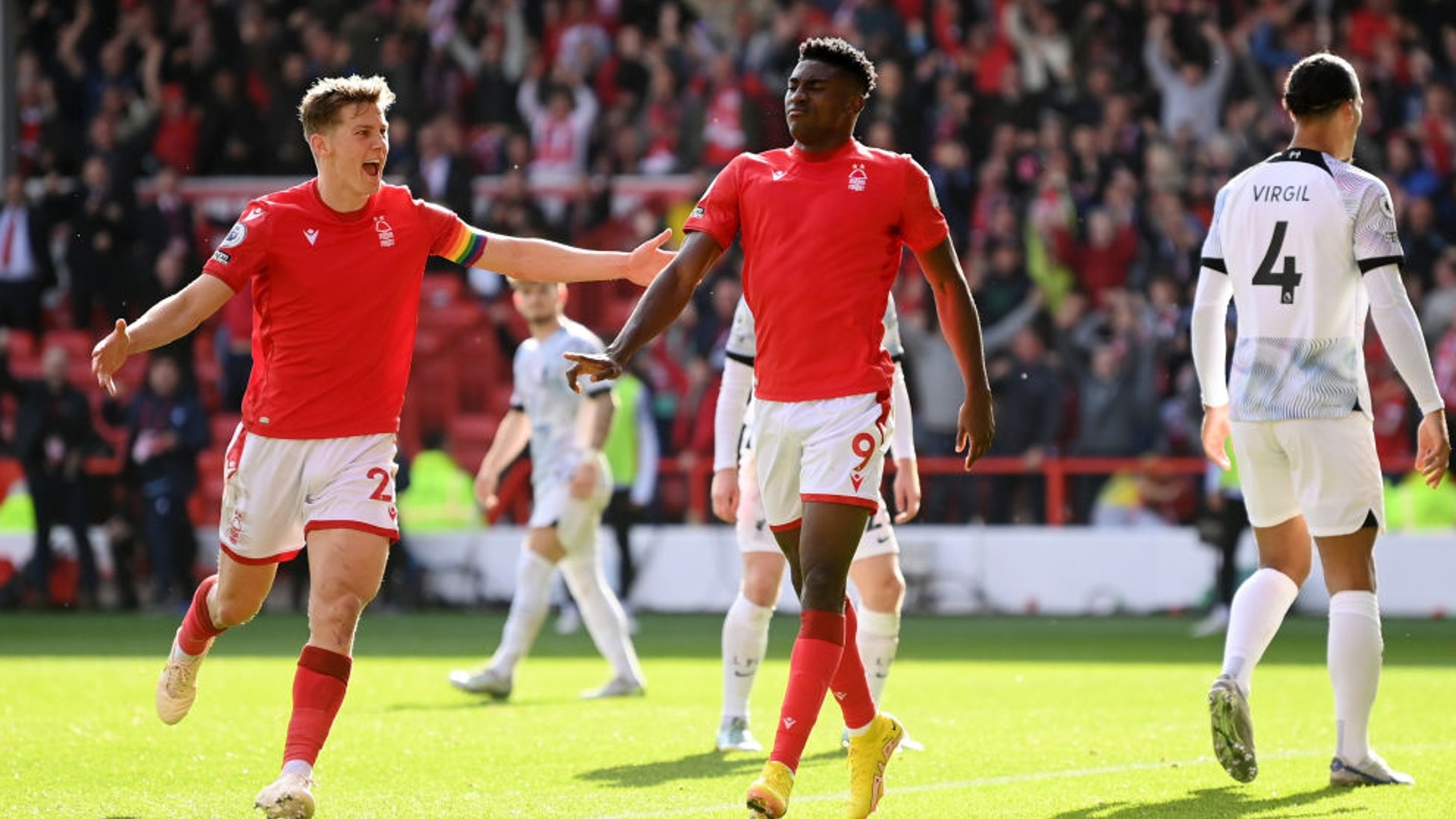 部受伤的发 部受伤的发